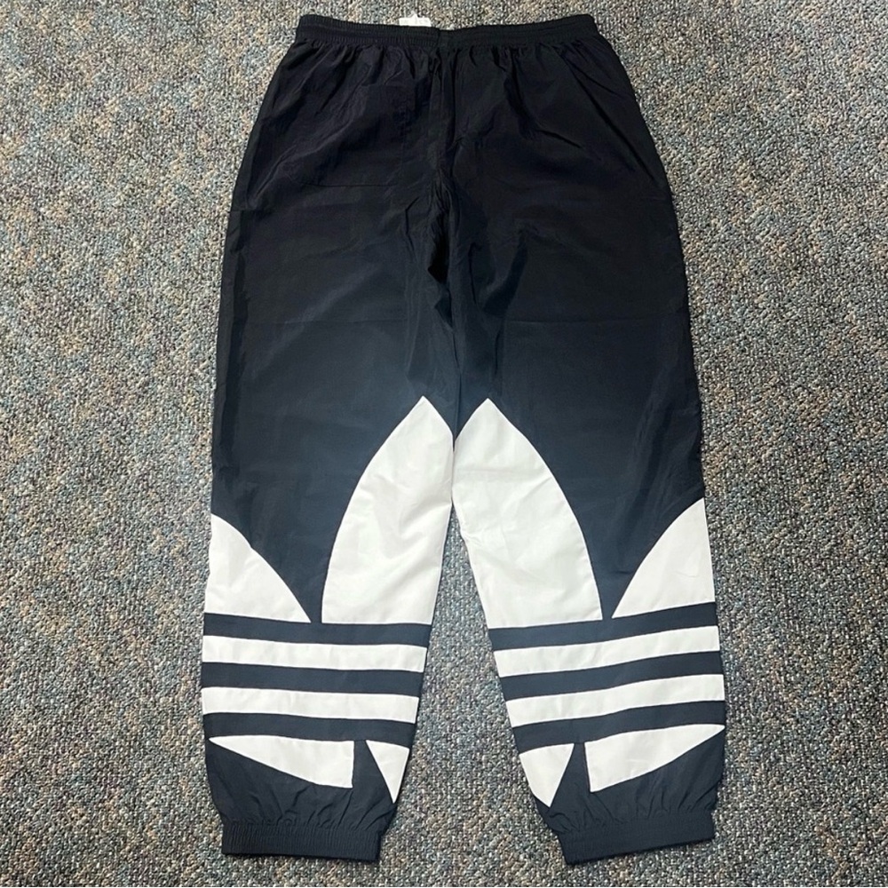 adidas Originals windbreaker trefoil Black and White Pants Small and Medium